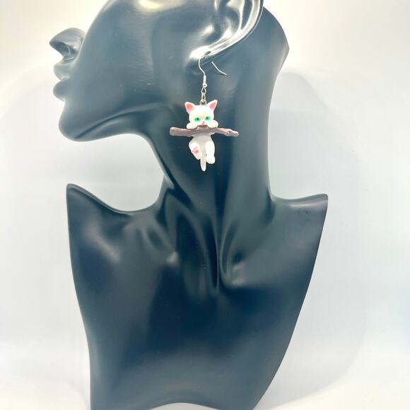 Hanging Cat Earrings - Kitten Earrings - Animal Earrings - Cute Accessories - Picture 6 of 8